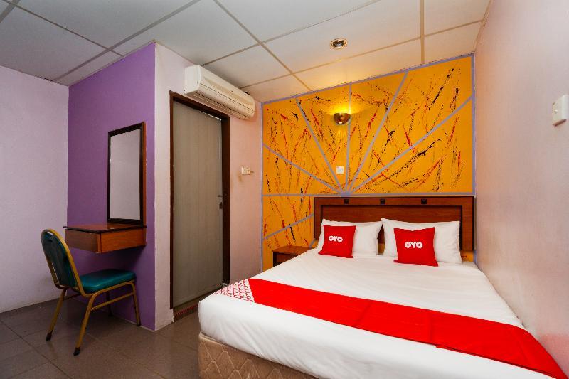 Oyo 44101 Hotel Dj Palace Lumut Exteriér fotografie